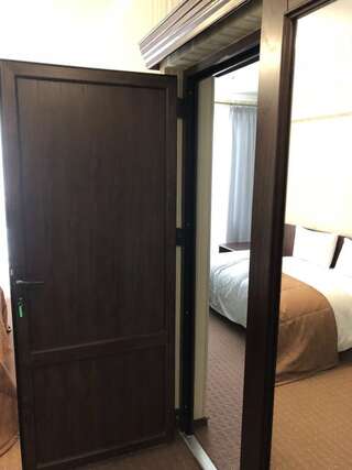 Отель Rooms in Kasimir resort hotel Буковель Люкс с 2 спальнями-13